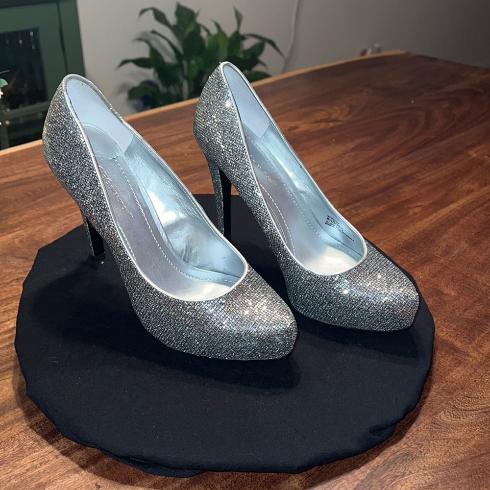 BCBG Parade platform silver heels